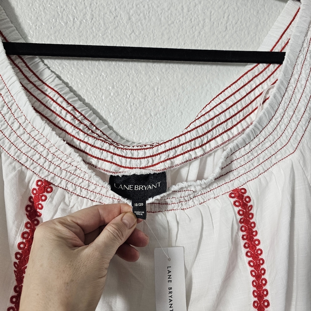Off-Shoulder White Top with Red Embroidery Sz 18/20 - Picture 4 of 10